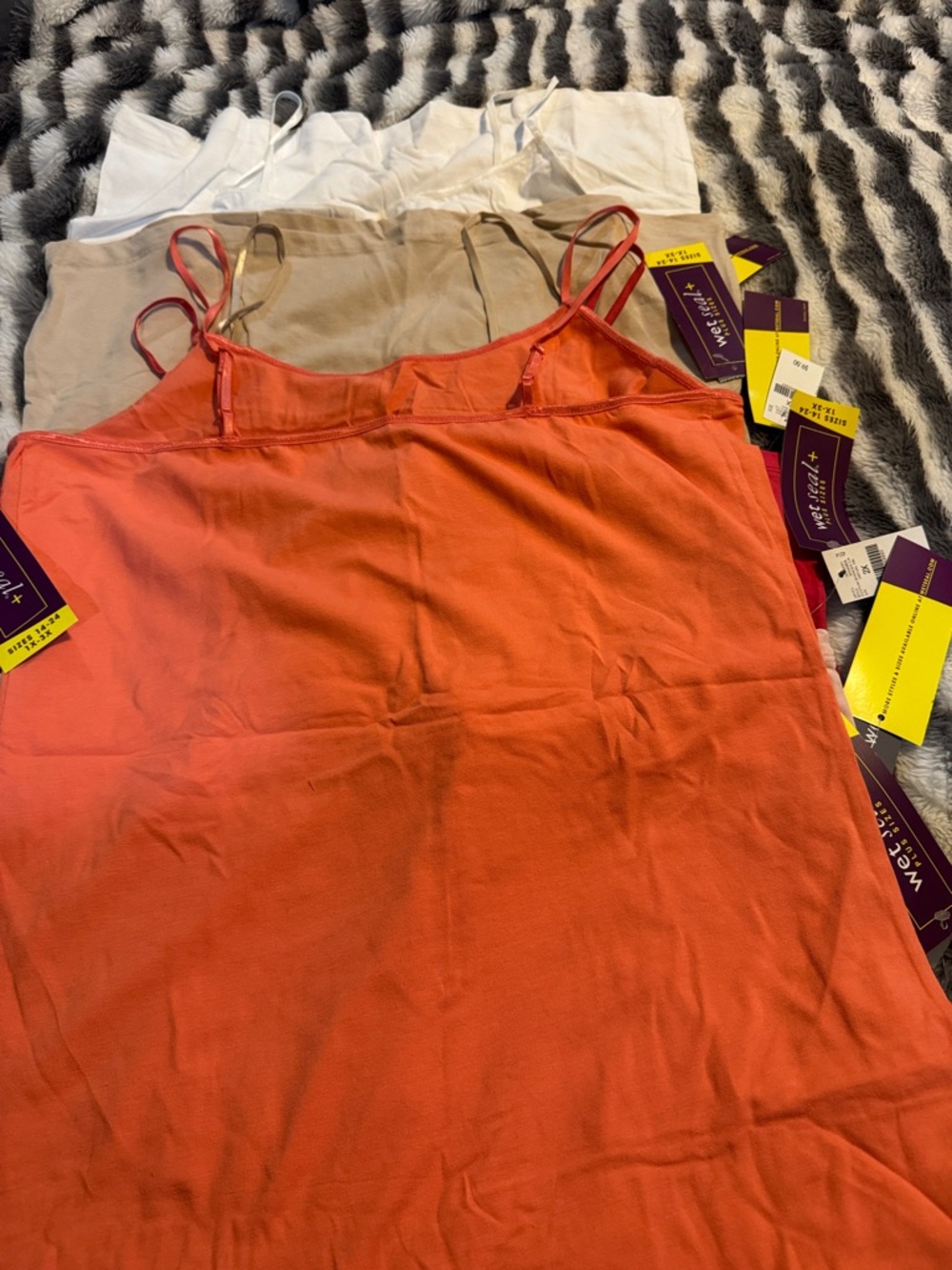 Multi-Color Spaghetti Strap Tank Tops - 7 Pack - Picture 4 of 8